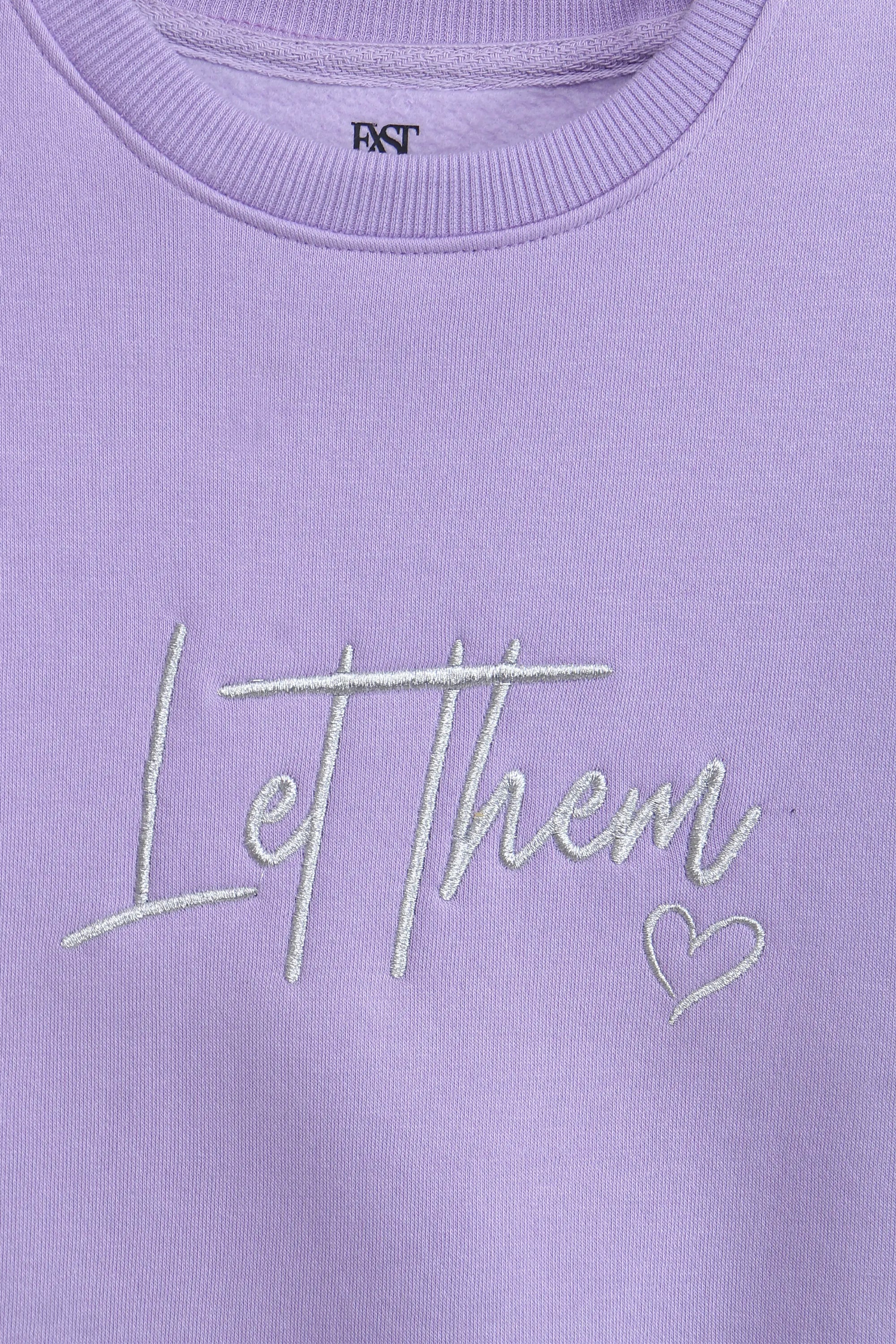 EMBROIDERED SWEATSHIRT